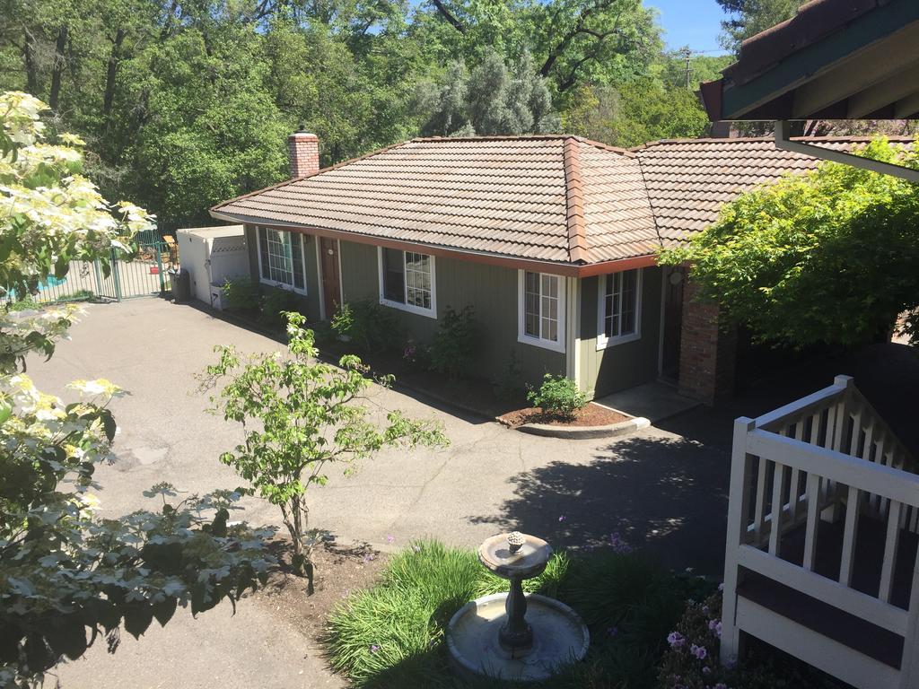 The Jack London Lodge Гелн Елън Екстериор снимка