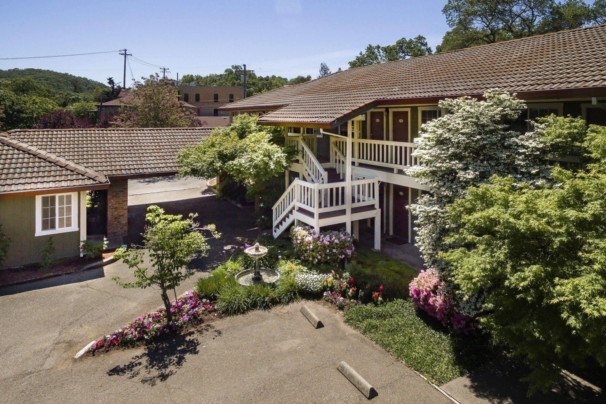 The Jack London Lodge Гелн Елън Екстериор снимка